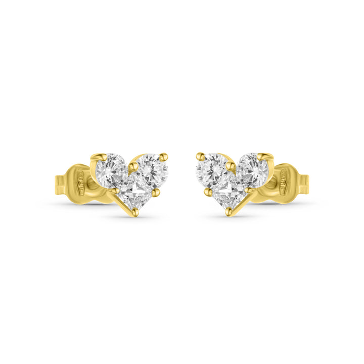 זוג עגילי לב צמודים מזהב צהוב 14 קראט משובצים שלוש אבנים
