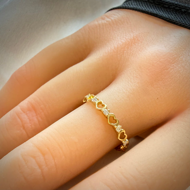 טבעת לבבות מזהב 14 קראט משובצת יהלומים